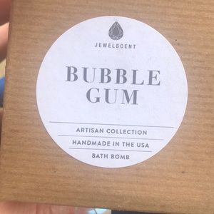 Bubblegum bath bomb jewelscent